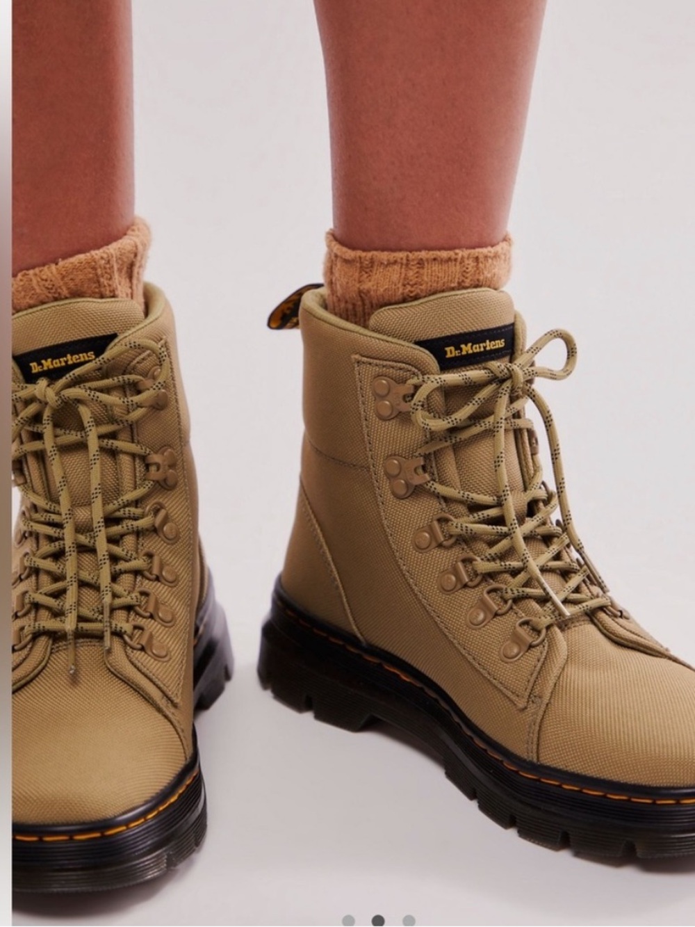 Dr Martens muted olive Combs W boots 9 NWT